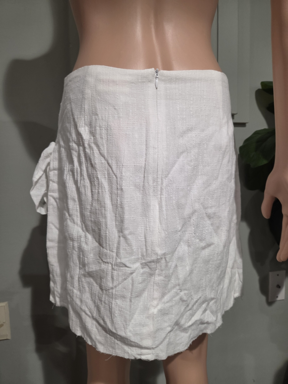 Showpo Not Happening 100% Cotton White Tie Front Mini Skirt NWT Size 6 - Picture 10 of 16